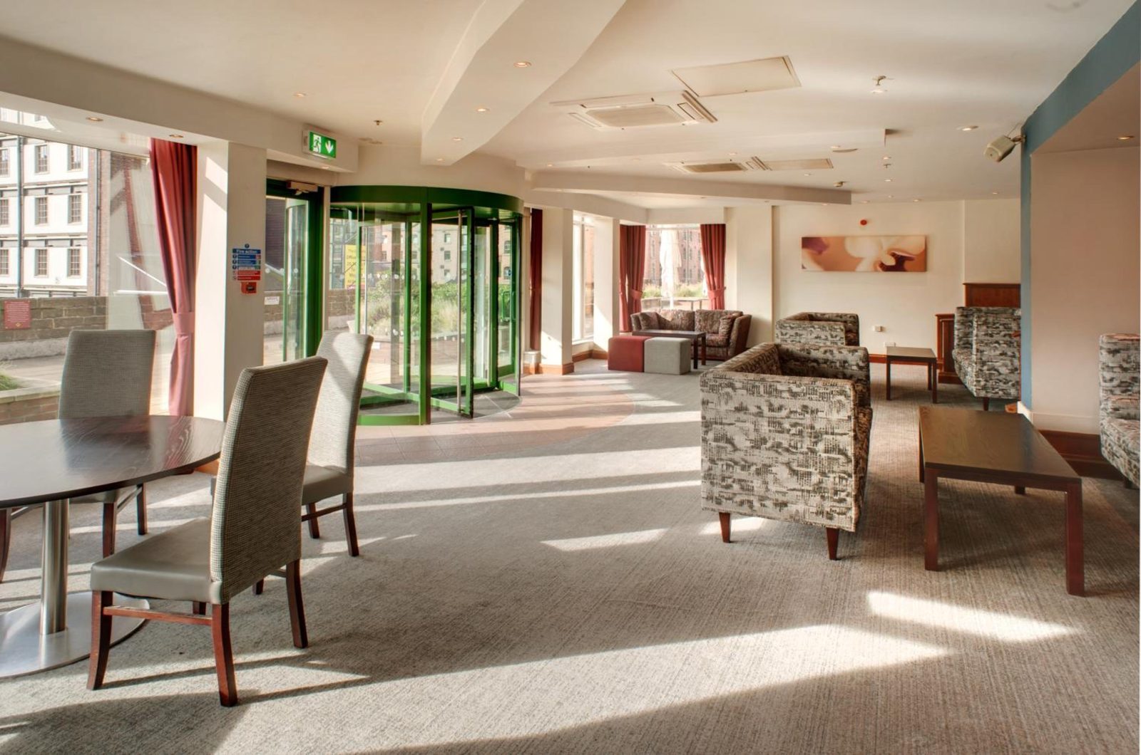 Sandman Signature Sheffield Quays Hotel — photo 6
