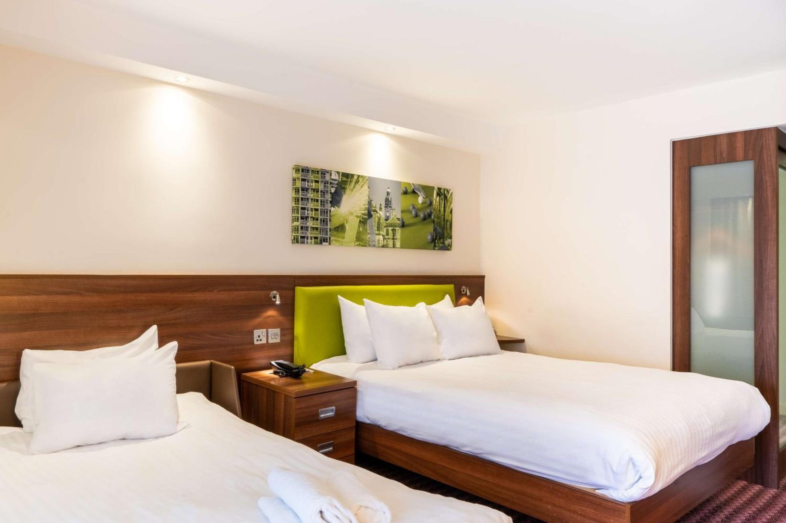 Hampton by Hilton Sheffield — photo 4