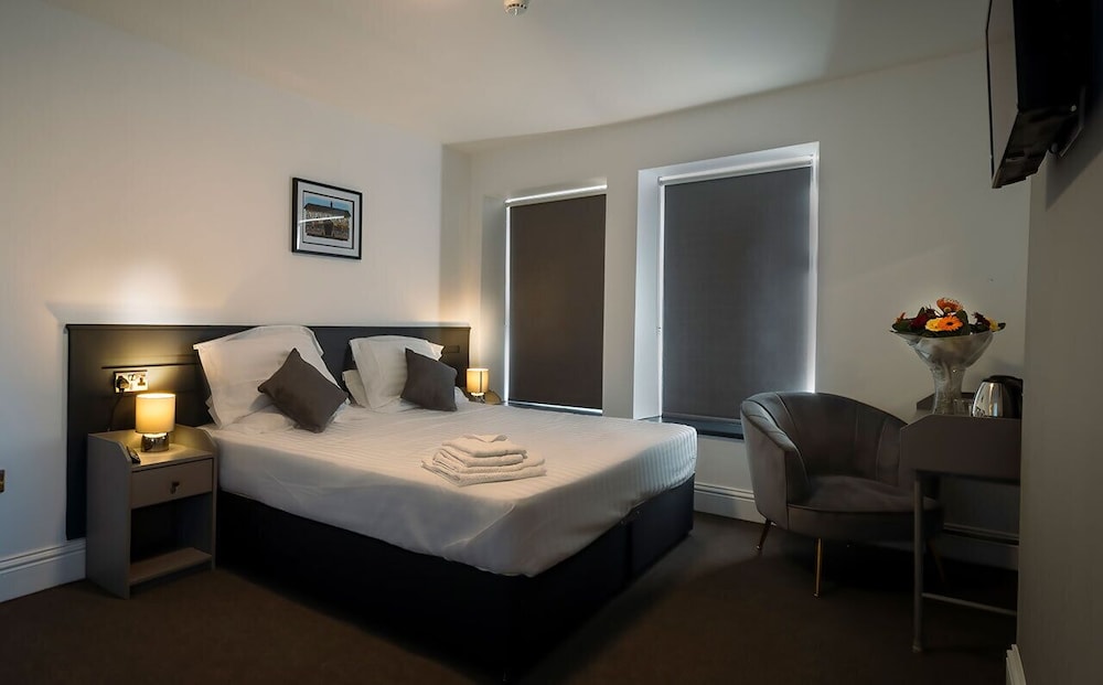 Friendship Hotel — photo 4