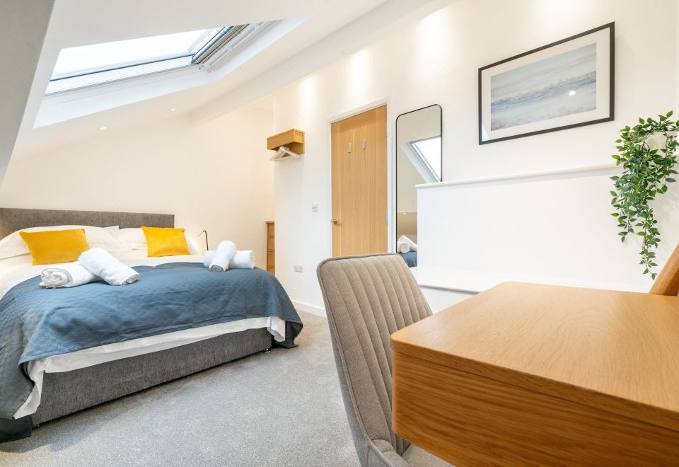 The Botanical Flat 1